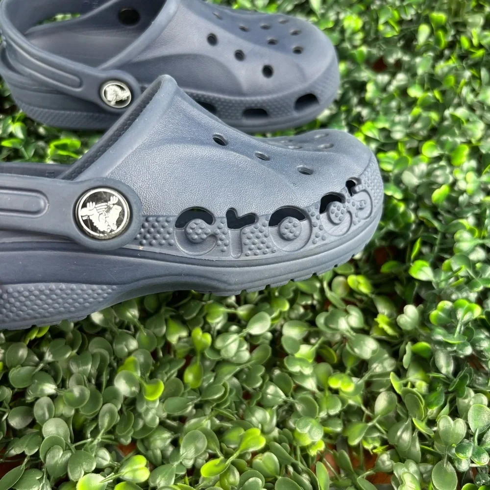 CROCS BAYA CLOGS SHOES SIZE 10 KIDS